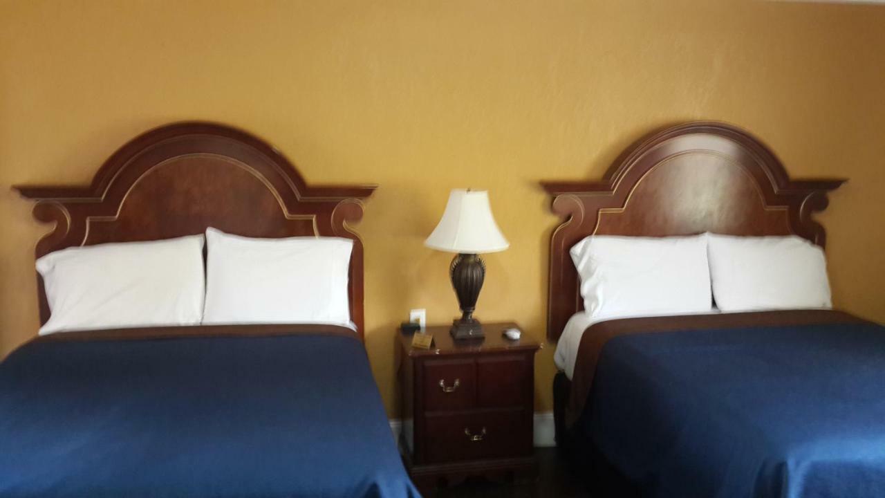 American Regency Inn Williams Exterior photo