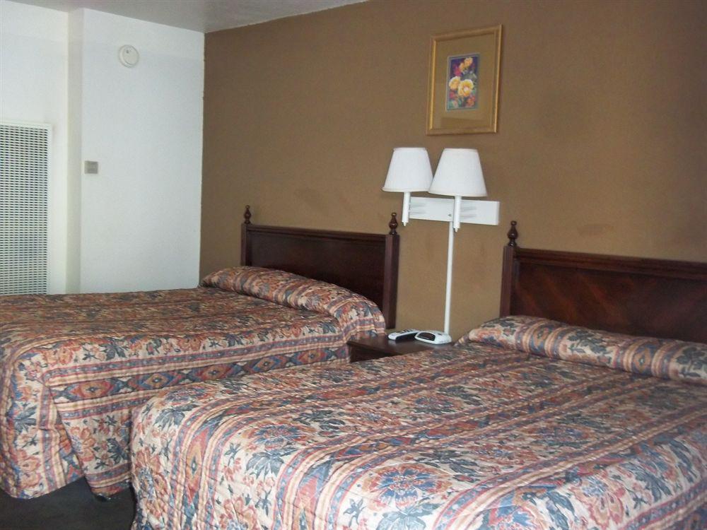 American Regency Inn Williams Exterior photo
